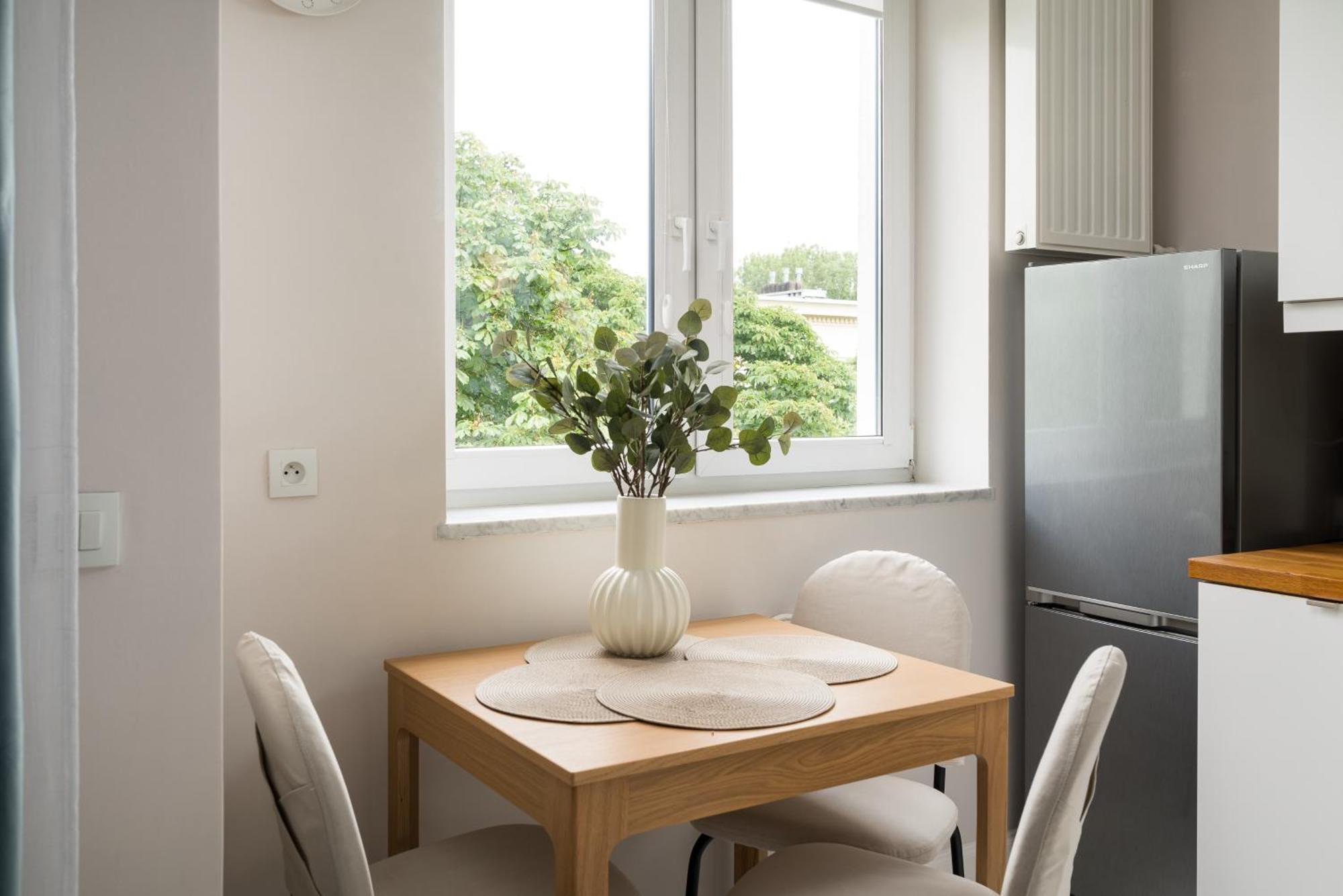 Wola Ratusz Homely Apartment ワルシャワ エクステリア 写真