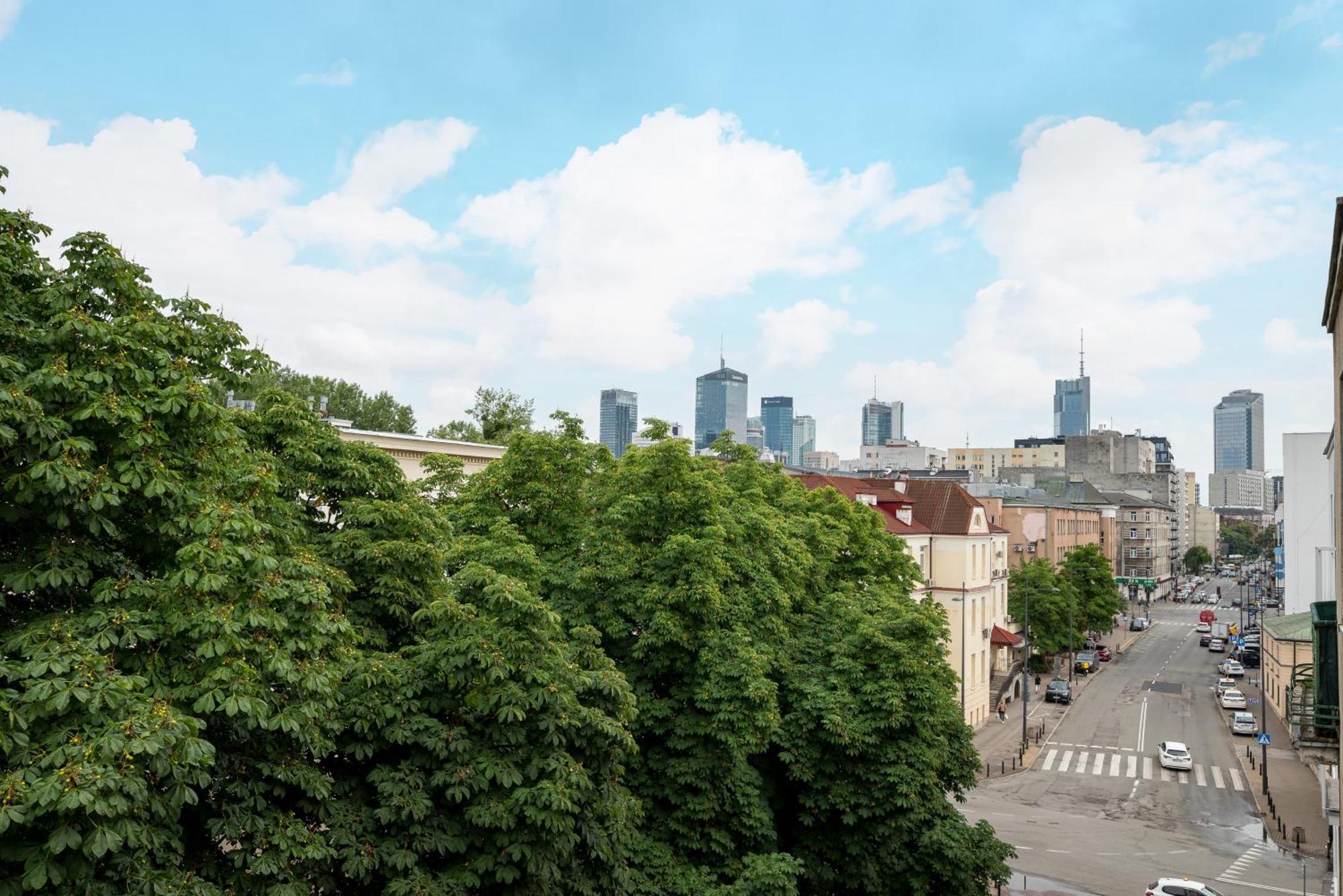 Wola Ratusz Homely Apartment ワルシャワ エクステリア 写真